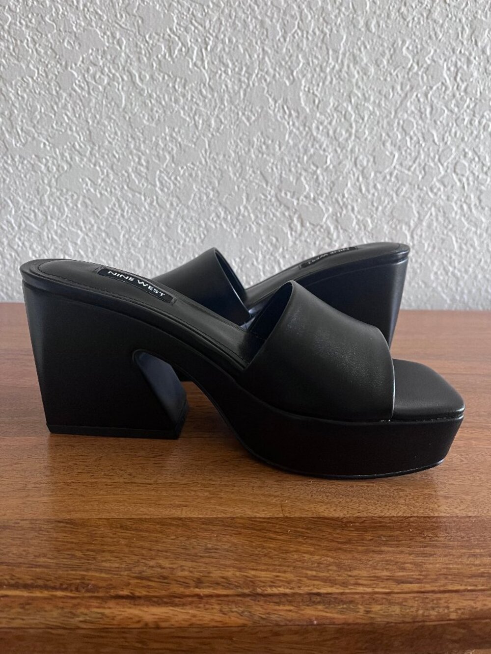 2 PAIRS!! Nine West Ivory & Black Oklee Platform Slide Heeled Mule Sandals 5.5 - Picture 6 of 14